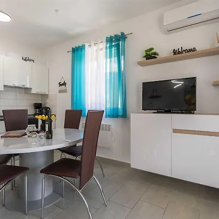 Sea & Stone No 3 In Appartement