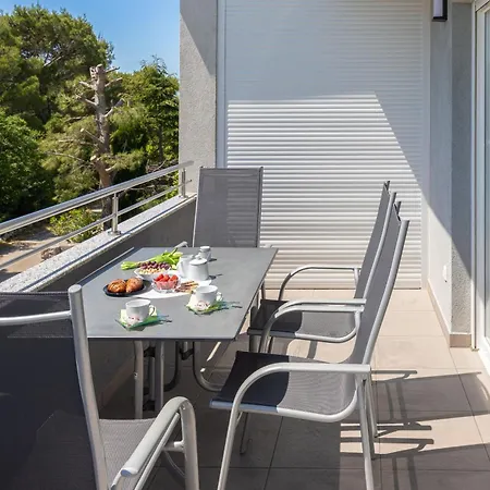 Sea & Stone No 3 In Appartement