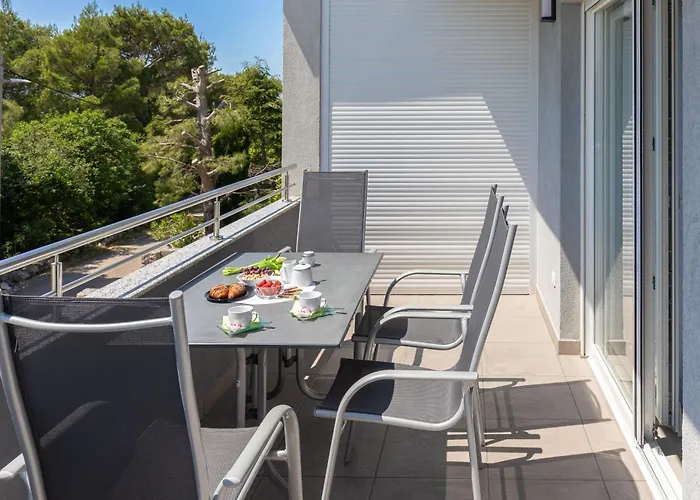 Sea & Stone No 3 In Appartement