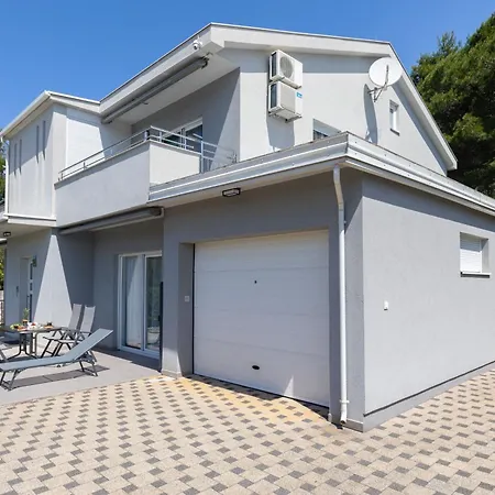 Διαμέρισμα Sea & Stone No 3 In Starigrad Paklenica